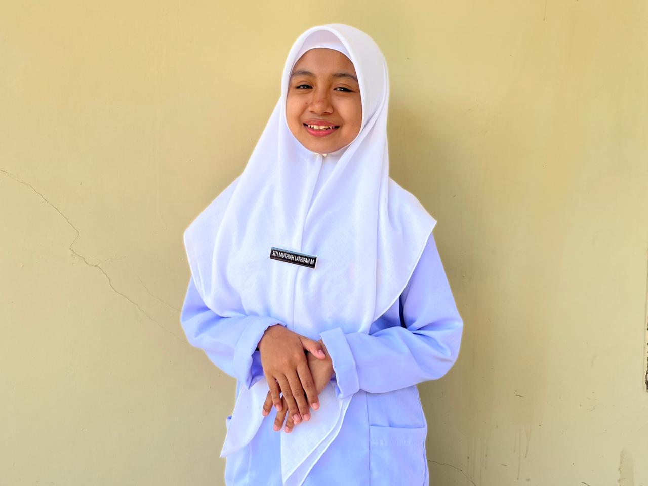 Siti Muthia Lathifah Muhtab, Santri MTs Al-Ikhlas Ujung Raih Penghargaan Model Berprestasi Sulawesi Selatan 2026